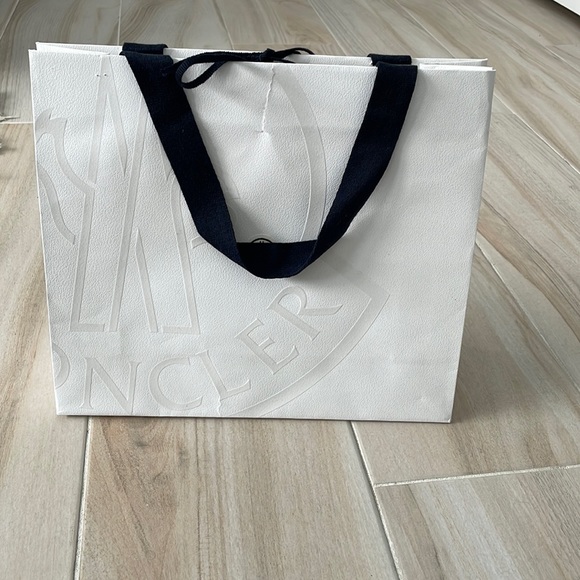 Moncler paper bag - Picture 1 of 4